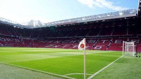 Manchester United to consult fans on Old Trafford regeneration options