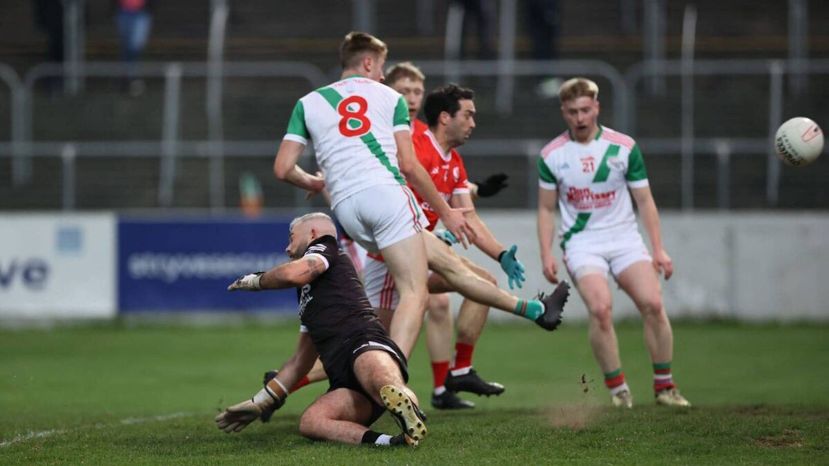 O'Neill's last gasp free dethrones champions in semi-final thriller