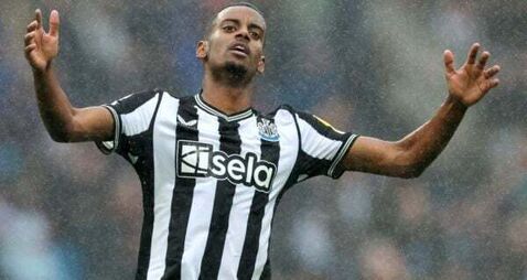 Alexander Isak injury could mean Anthony Gordon continuing as Newcastle striker