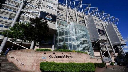 Eddie Howe: Newcastle leaving St James’ Park would feel like a betrayal