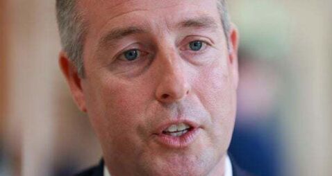 Givan hits back over meetings with group linked to loyalist paramilitaries