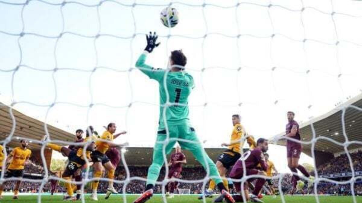 John Stones strikes at the death as Manchester City beat Wolves