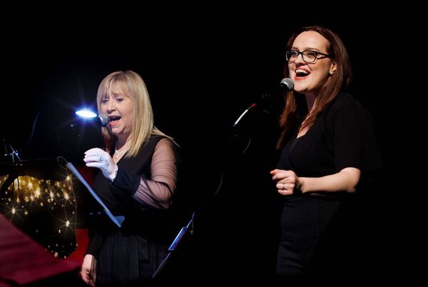The Duettes - Olivia Murphy-Smith and Marie Cashin