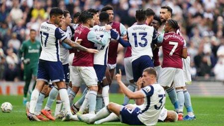 Tottenham fined £20,000 after accepting FA charge over incident in West Ham game
