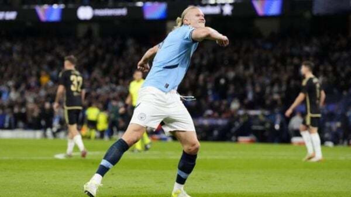 Phil Foden hails ‘freak’ Erling Haaland after stunning Champions League goal