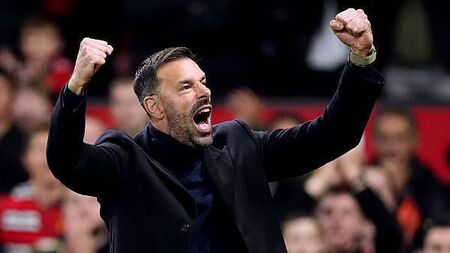Ruud awakens Manchester United with thumping Carabao Cup win over Leicester