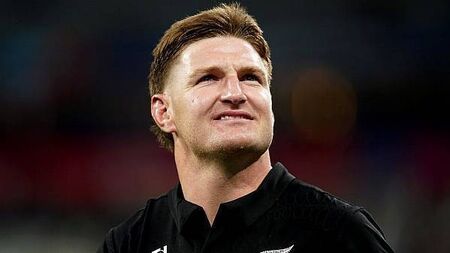 Jordie Barrett returns from knee injury for New Zealand clash with England