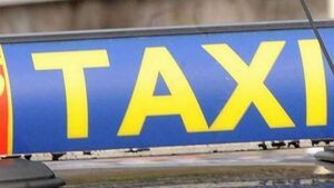 Taxi driver dislocated a man's shoulder after he clamped his car Taxi driver dislocated a man's shoulder after he clamped his car