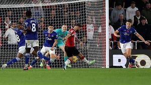 Southampton beat Everton with late winner to claim first league victory Southampton beat Everton with late winner to claim first league victory