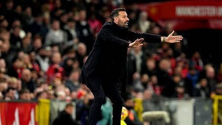 Ruud van Nistelrooy happy to help Ruben Amorim’s Manchester United