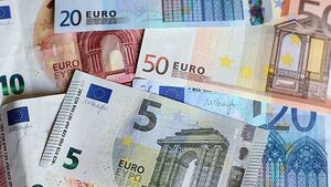 Man jailed for a year for recruiting money launderers Man jailed for a year for recruiting money launderers