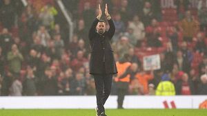 Man Utd see off Leicester in Ruud van Nistelrooy’s final game as interim manager