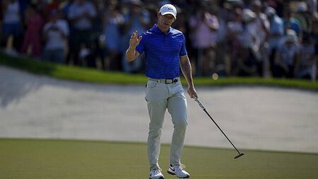 Rory McIlroy clinches sixth Race to Dubai title of his career