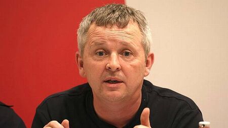 Richard Boyd Barrett calls on the Government to control price gouging and profiteering