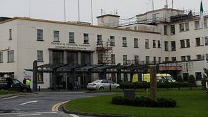 Hospital overcrowding: 525 people waiting for beds Hospital overcrowding: 525 people waiting for beds