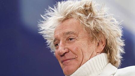 Rod Stewart will end ‘large-scale world tours’ aged 80