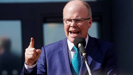 Cheaper pints and Irish sea border in Aontú’s ‘common sense’ manifesto