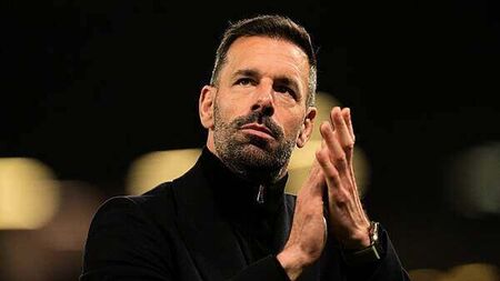 Ruud van Nistelrooy appointed Leicester manager