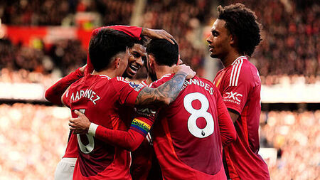 Marcus Rashford and Joshua Zirkzee hit doubles as Man Utd crush Everton