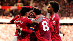 Marcus Rashford and Joshua Zirkzee hit doubles as Man Utd crush Everton