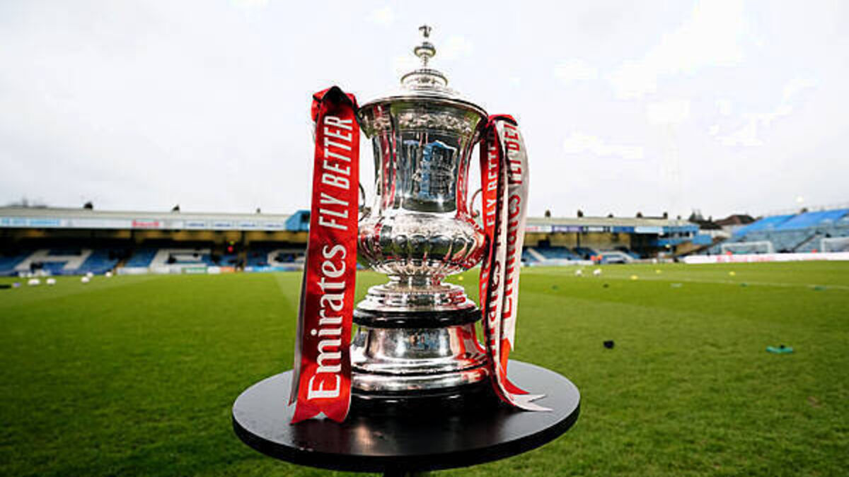 Holders Manchester United drawn away to Arsenal in FA Cup third round