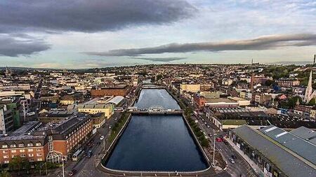 Woman found unresponsive in Cork street dies in hospital