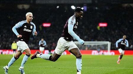 Jhon Duran earns Aston Villa victory over struggling Southampton