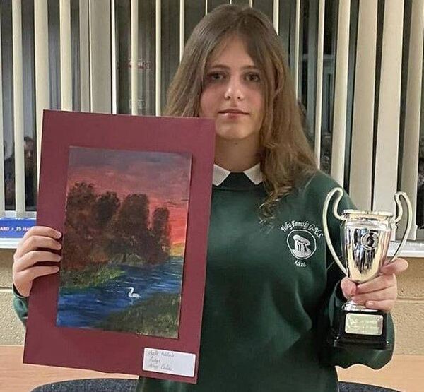 Agota Kiklaite from Holy Family Girls School was overall winner of the Féile an Fhómhair art competition