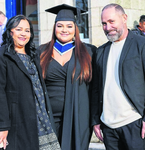 Vanessa Soares with her parents Sylvia and Vladimir