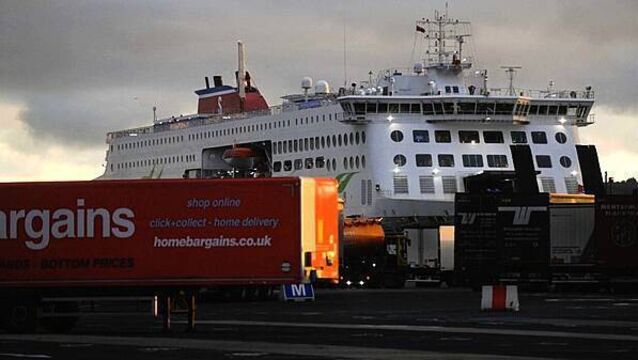 Stormont votes to extend post-Brexit trade arrangements for four more years