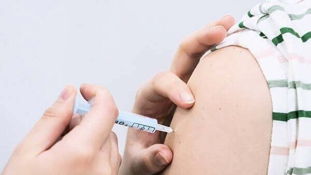 HSE urges people to get flu and Covid vaccines to avoid pressure on hospitals