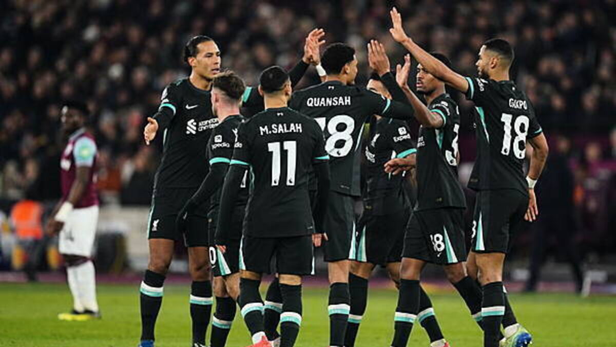 Premier League round-up: Liverpool hammer West Ham to sit pretty at top of table