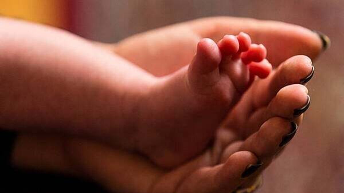 First babies of 2025 arrive, with one born just 19 seconds after midnight