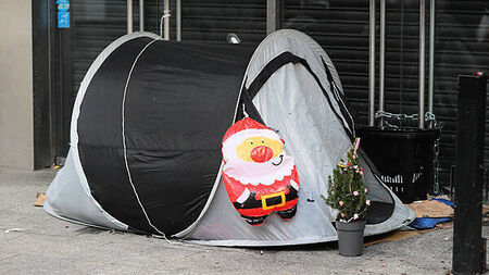 Number of people accessing emergency accommodation above 15,000 for first time