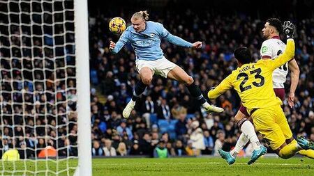 Erling Haaland hits double as Manchester City ease to win over West Ham