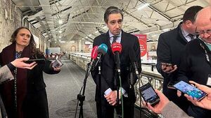 Taoiseach and Tánaiste refuse to comment on trust in Lowry Taoiseach and Tánaiste refuse to comment on trust in Lowry