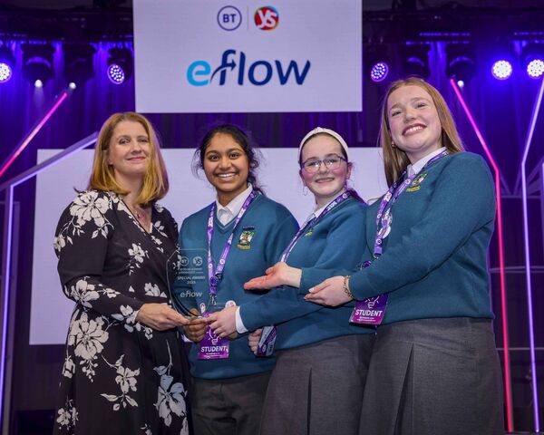 Akhila Thelakattu, Claire O'Sullivan and Roisin O'Reilly from Colaiste Lorcain, Castledermot are presented with an award by Roisin Barton Murray, public information manager of eFlow 