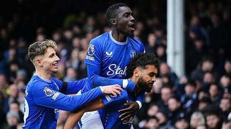 Tottenham come unstuck as Everton rediscover scoring touch in one-sided victory