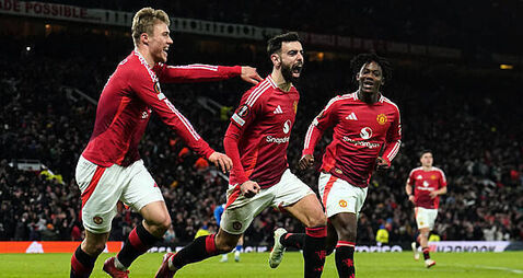 Friday briefing: Fernandes gives Man Utd win over Rangers as Man City sign Omar Marmoush