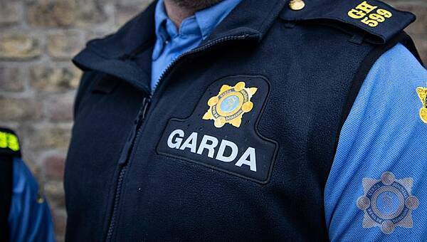 Garda Zip Neck main image 0
