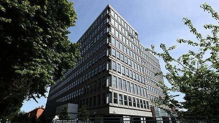 Cost of replacing wall around government building soared to €490,000