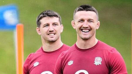England name Curry twins in starting line-up for first time