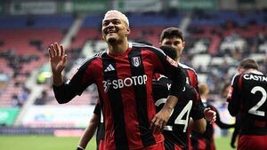 Rodrigo Muniz double sees Fulham secure win at Wigan