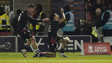 Crystal Palace win at Doncaster to set up fifth round tie against Millwall