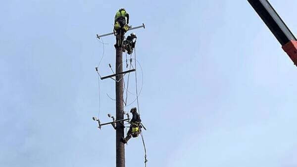 Last customer gets power back after Storm Éowyn: It was 'like Christmas morning'
