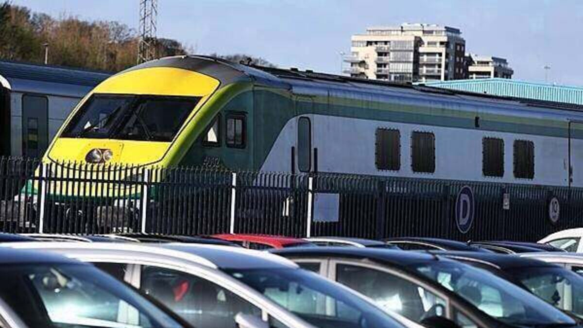 New transport police must have powers of arrest – justice minister