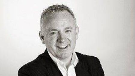 Financial guru Robert is named CEO of the year