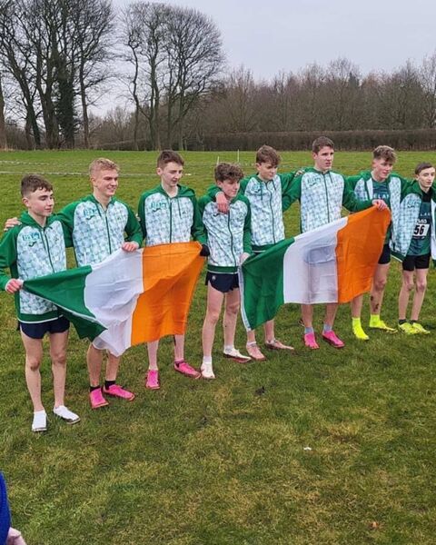 Jack Mahon and U17 Irish Squad 