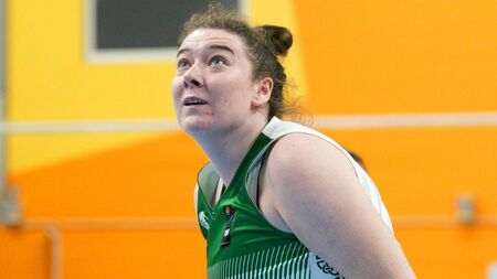 AMY DOOLEY - Basketball