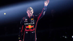 Formula One chiefs call for respect after booing of Verstappen and Horner